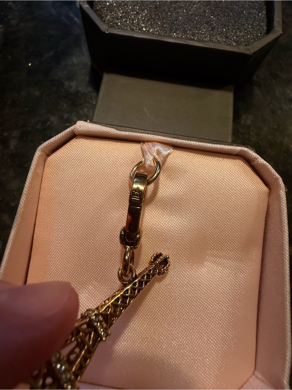 Vintage Juicy Couture Charm Bracelet + 5 Retired Charms & Original Box- Rare Y2K - Picture 7 of 11
